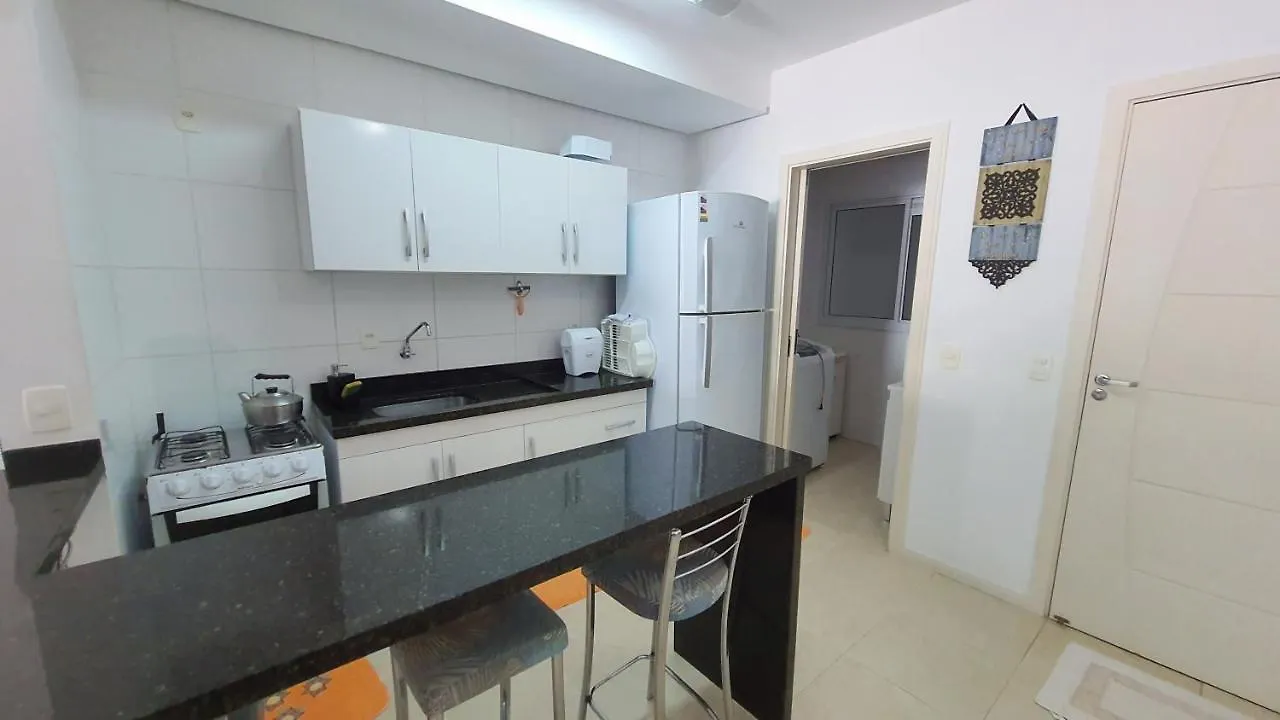 Apartman Residencial Larissa - Apartamento Na Praia De Palmas - 2 Dormitorios Ate 7 Pessoas Governador Celso Ramos
